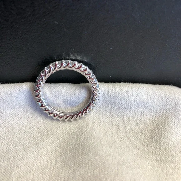 Flash sale 🌺Sterling silver eternity band stamped 925. Stones are CZ - Picture 4 of 6